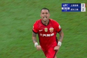 爱游戏体育 -罗斯压哨绝杀